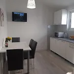 10033a Apartment *